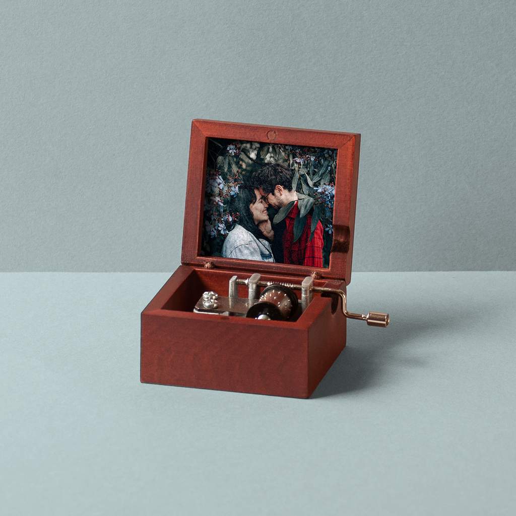 Music box with your initials, date and a moon